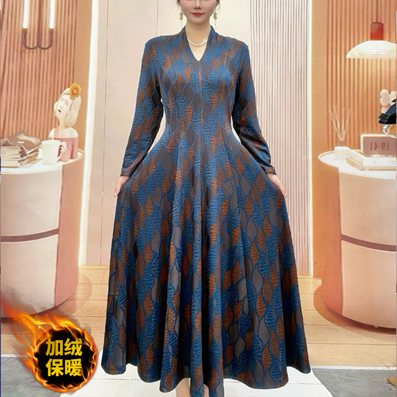 秋冬高端阔太太长袖气质V领提花连衣裙弹力时尚妈妈大摆显瘦长裙