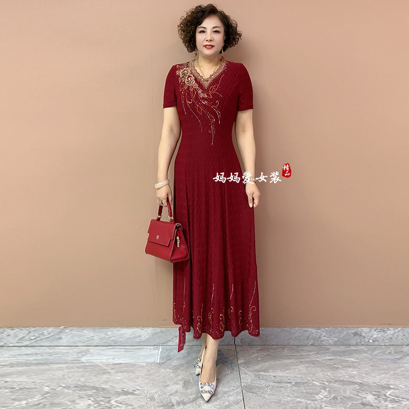 专柜品质!南韩丝绣花妈妈连衣裙