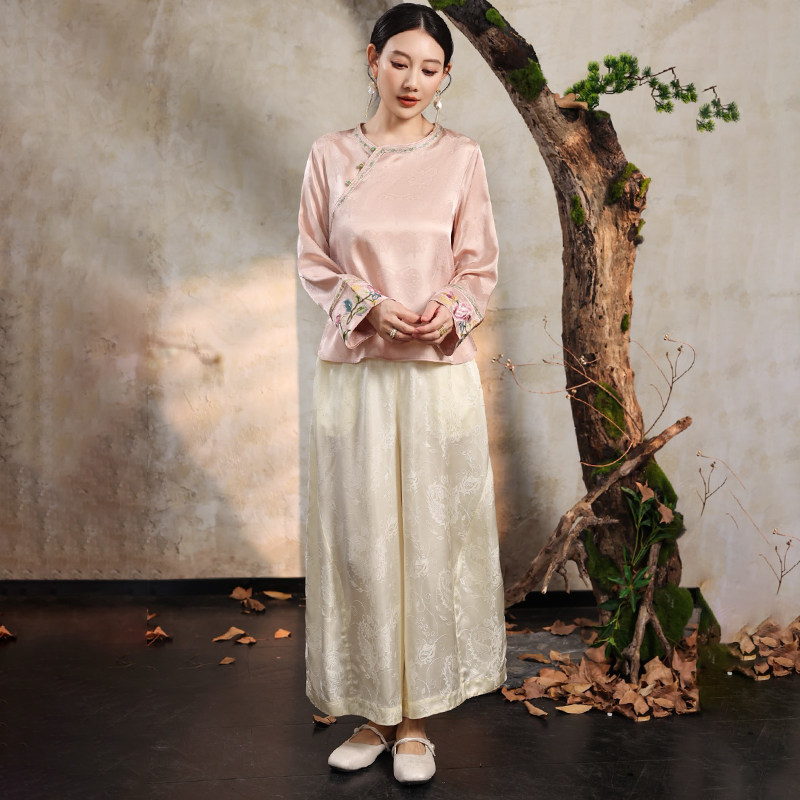 改良高端精致休闲新中式国风女装2026早春新款刺绣边拼接衬衫上衣
