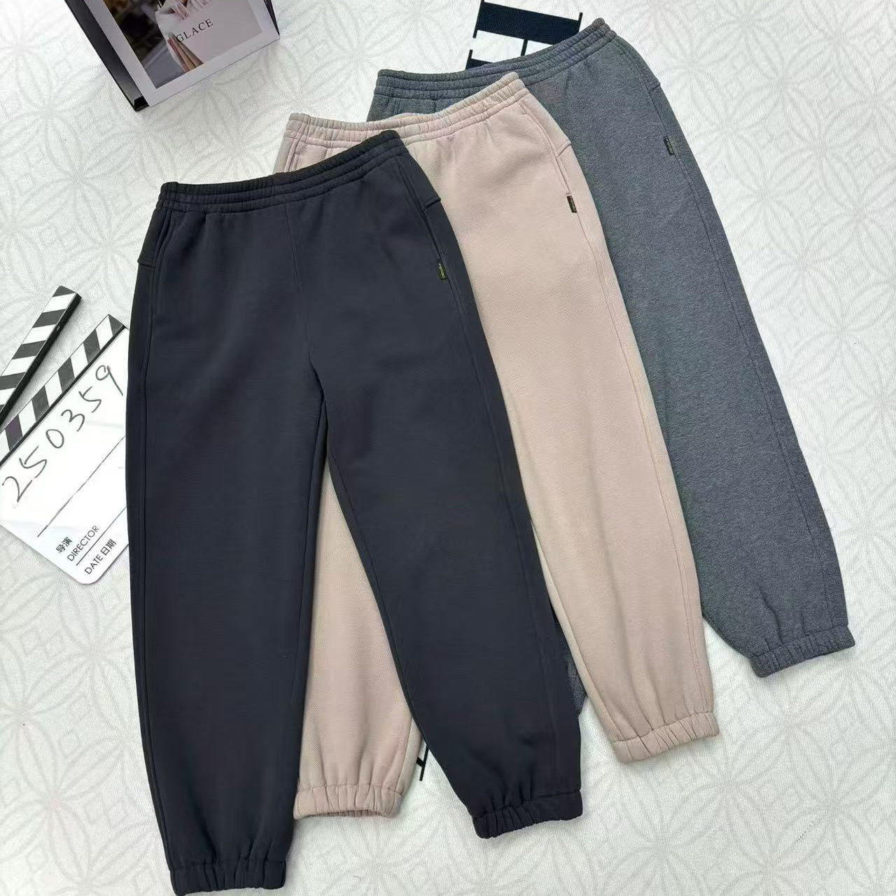 菲玛掂250359加绒裤子2025冬季新款松紧腰保暖休闲束脚裤长裤