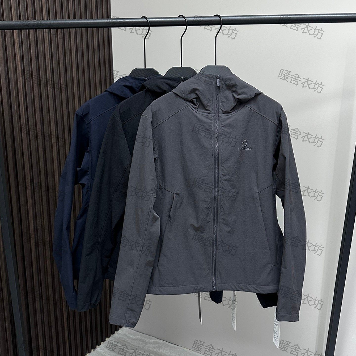 菲玛掂251835拉链连帽防风衣外套2025年春秋时尚休闲外套女251882