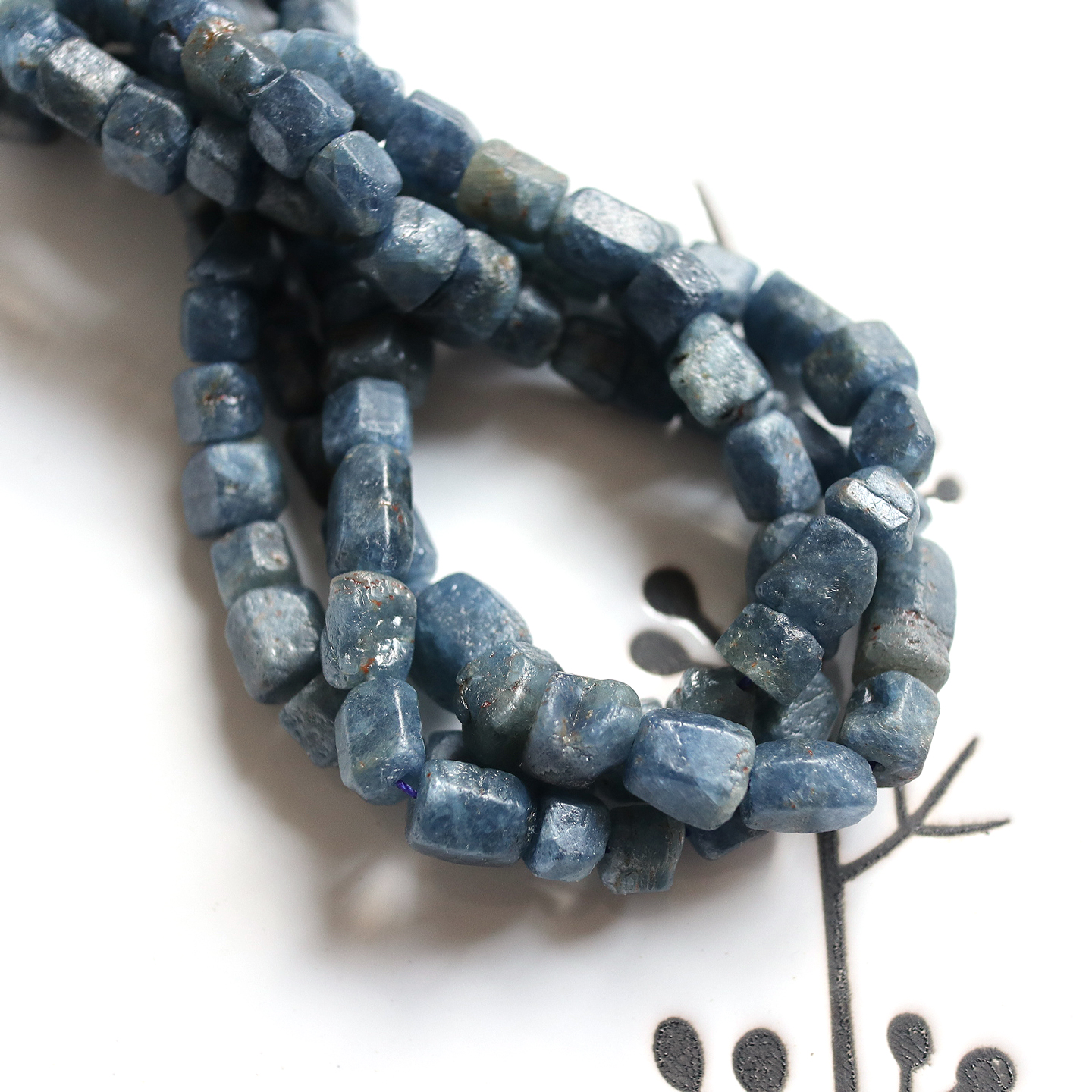 皇家蓝！天然原矿蓝宝石六棱柱未打磨颗粒多面体散珠DIY串珠小众