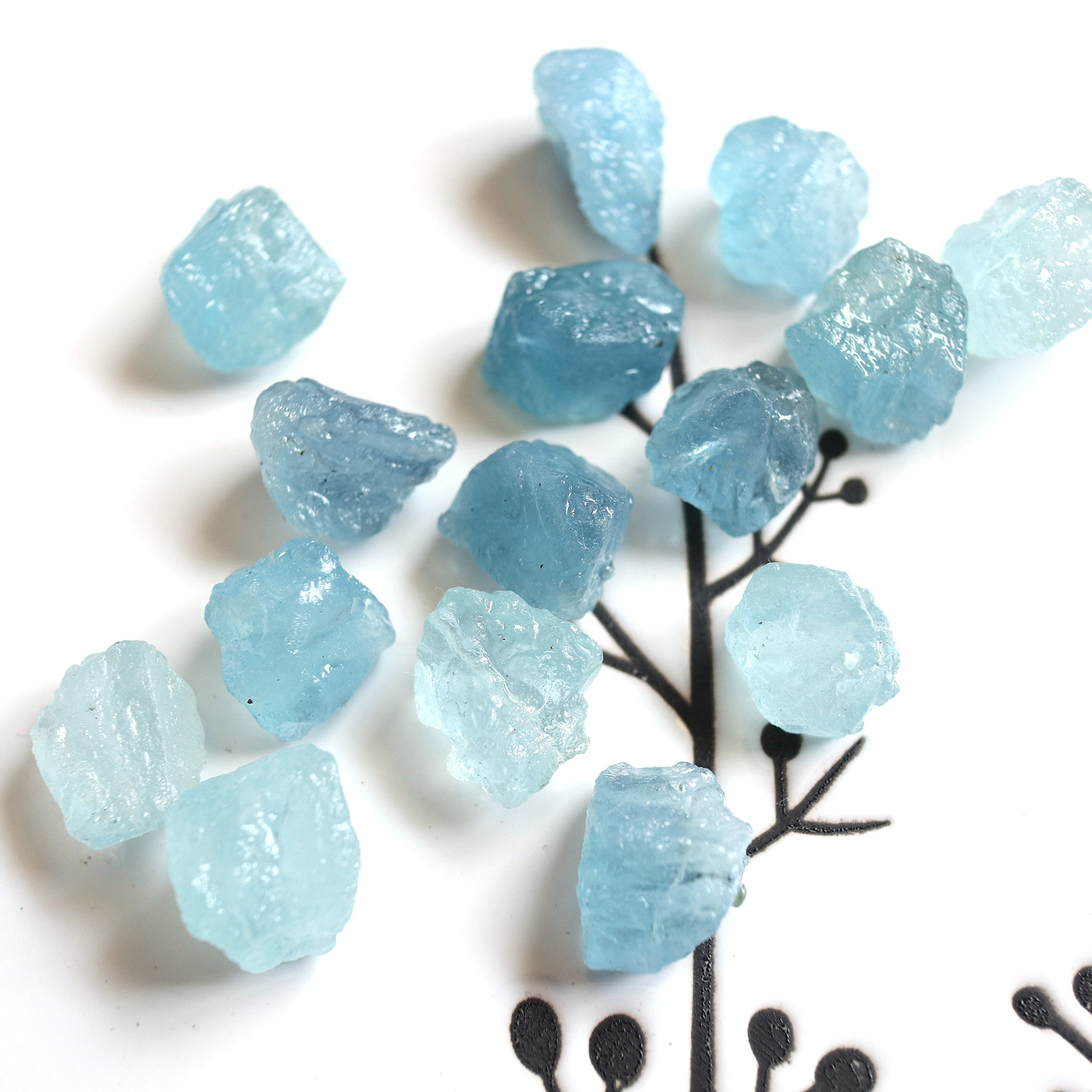 魔鬼蓝~天然原石海蓝宝未打磨随形颗粒散珠单颗DIY手工串珠