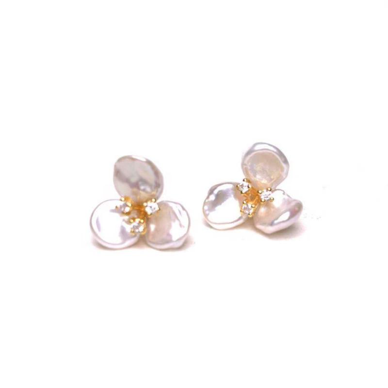 三叶草花瓣耳钉巴洛克异形珍珠