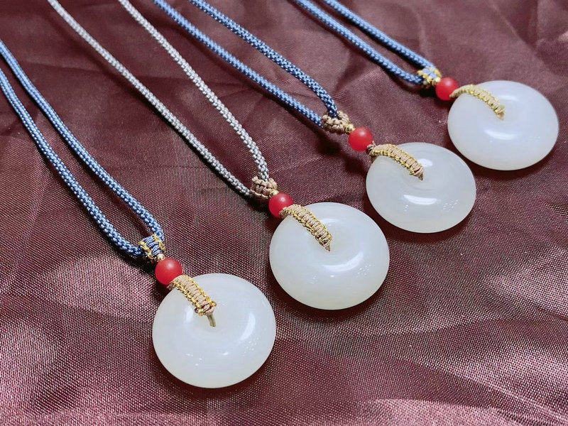 正品天然新疆和田玉平安扣吊坠复古羊脂级青白玉挂件男女特价证书