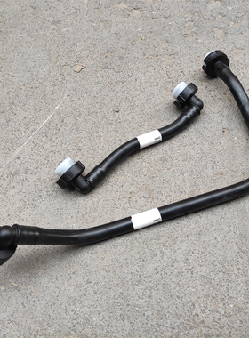 适用豪沃T7HTX汕德卡豪瀚N7G曼机国六天然气EGR加热模块进回水管