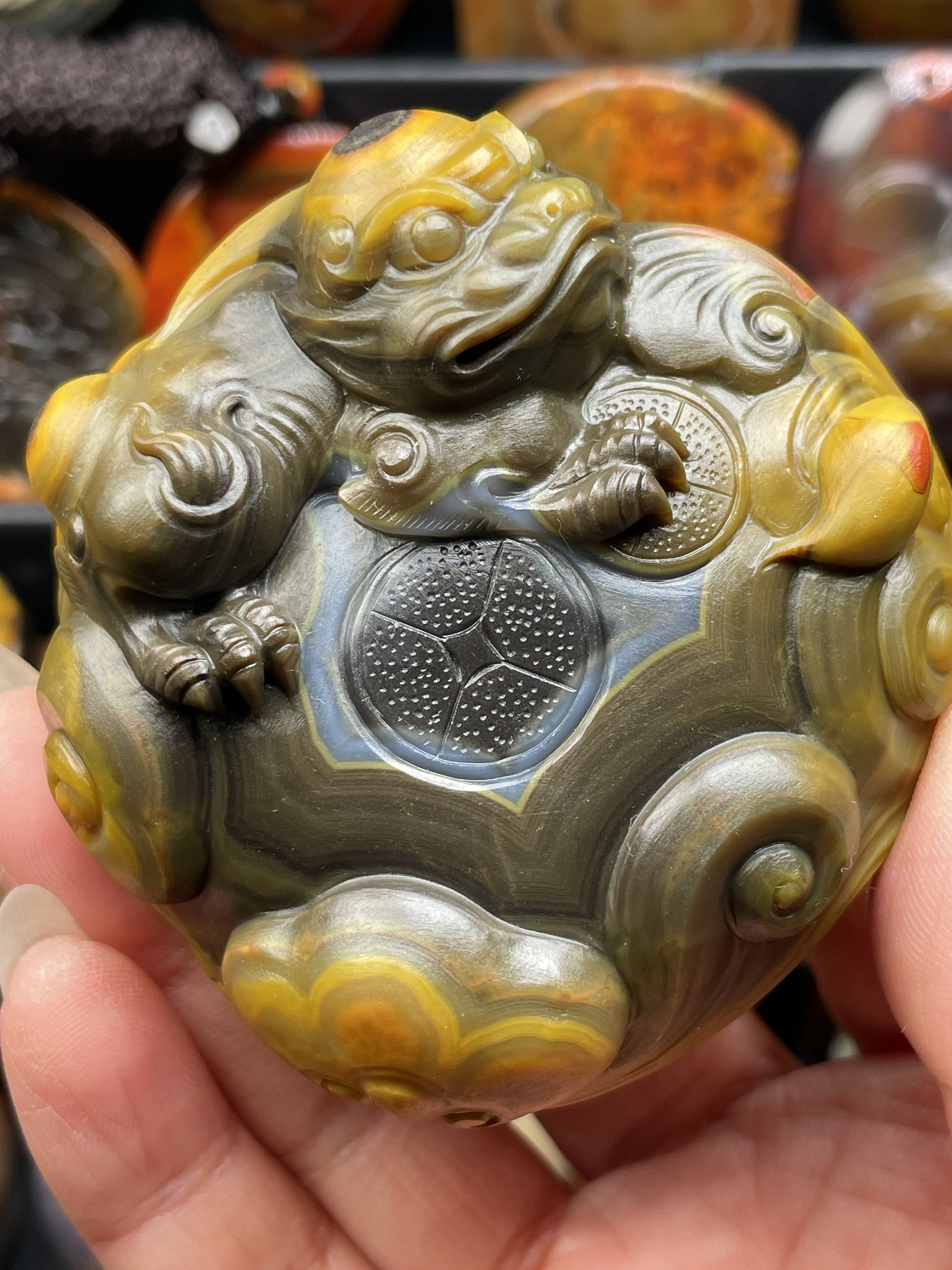 战国红玛瑙精品天眼俏色巧雕苏工精雕金蝉茶宠摆件