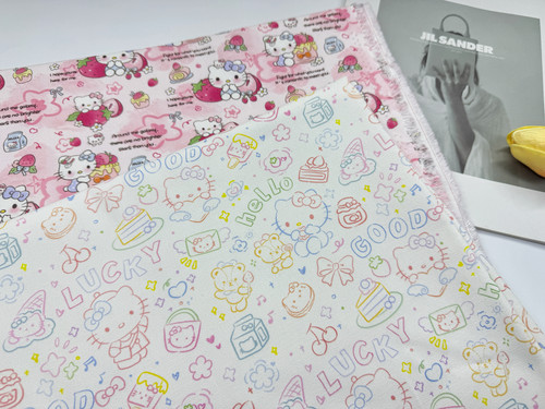 全棉8安帆布高密草莓线条猫咪卡通外套桌布包包背带裤布料