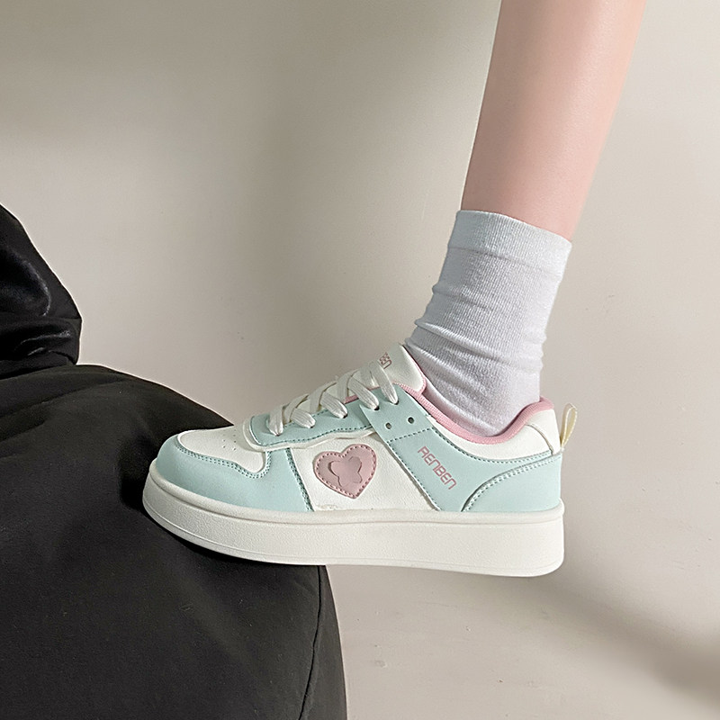 人本潮流小众板鞋女2024年春季新款厚底增高鞋学生百搭时尚运动鞋