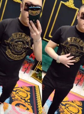 W686男士夏季欧货丝光棉凉快透气打底衫烫钻潮流时尚短袖圆领T恤
