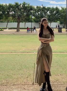 Lienni2025冬季新款时髦气质收腰显瘦鱼骨镂空抹胸长款内搭连衣裙