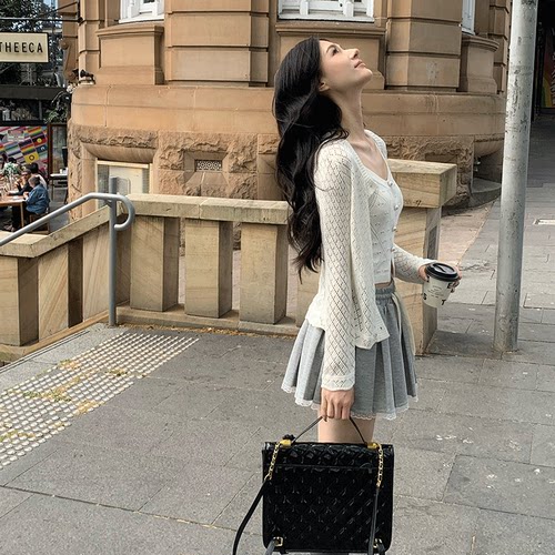 Jennifer小香镂空针织套装