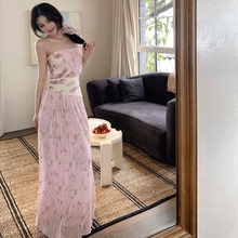 Lienni2025新款收腰显瘦甜美气质镂空百褶碎花长款抹胸连衣裙女