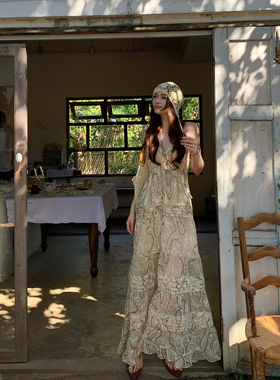 Lienni2026早春新款宽松显瘦气质编织塔克线抽绳长款挂脖连衣裙女