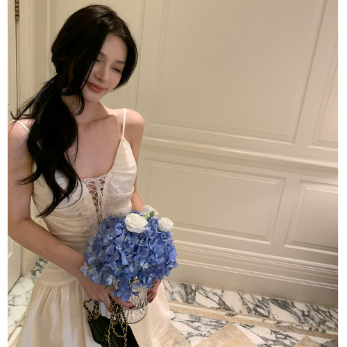 花雾小白花自带胸垫小白裙