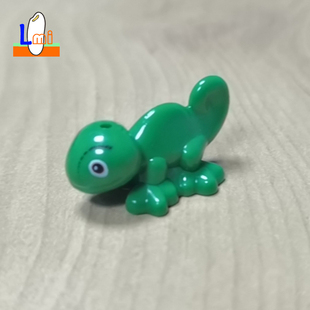 国产小颗粒积木动物变色龙幼仔印刷件蜥蜴爬行生物造型零配件装饰