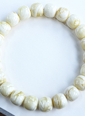 同料 10mm俄料瓷白花蜡妖孽老型手串， 蜡质浓郁饱重：13.55克