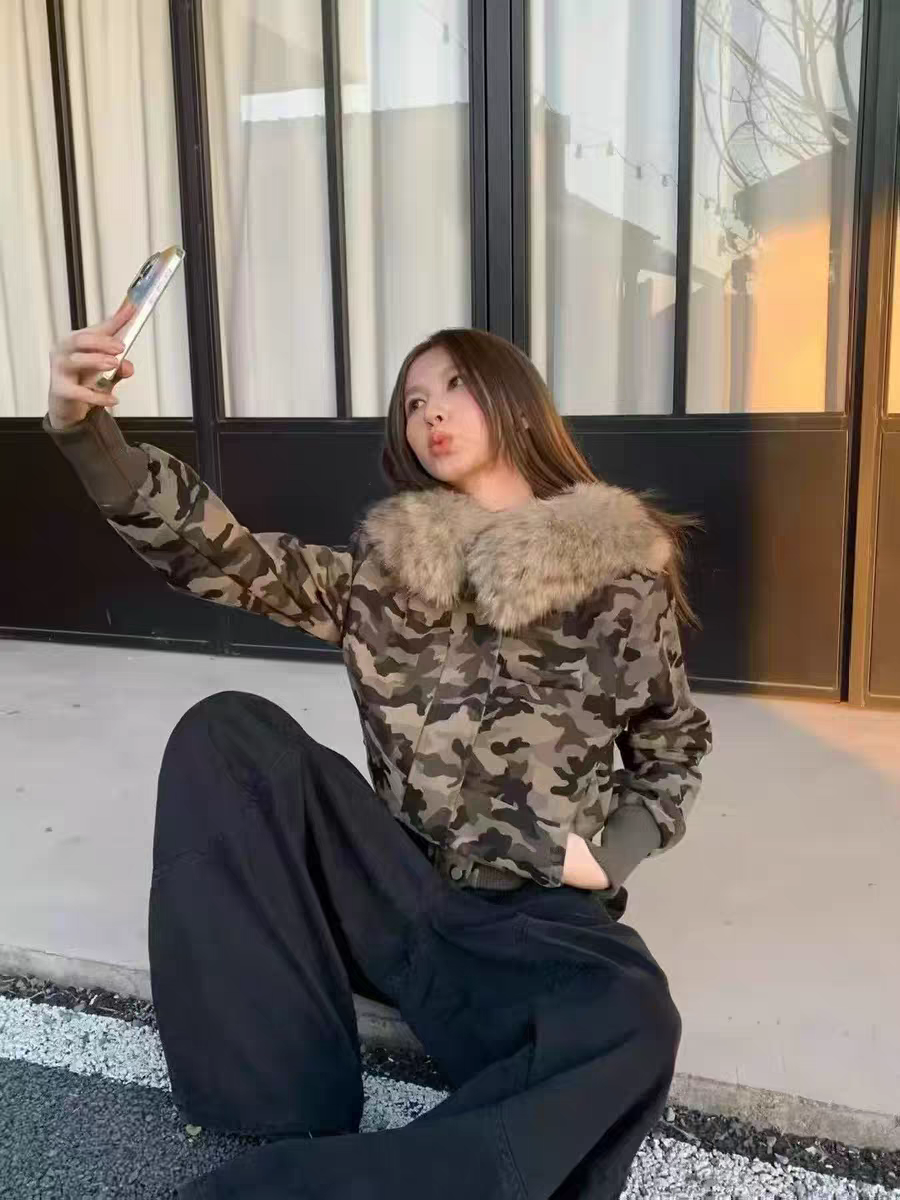 美式新款迷彩可拆卸毛领连帽外套女秋冬新款显瘦百搭短款开衫夹克