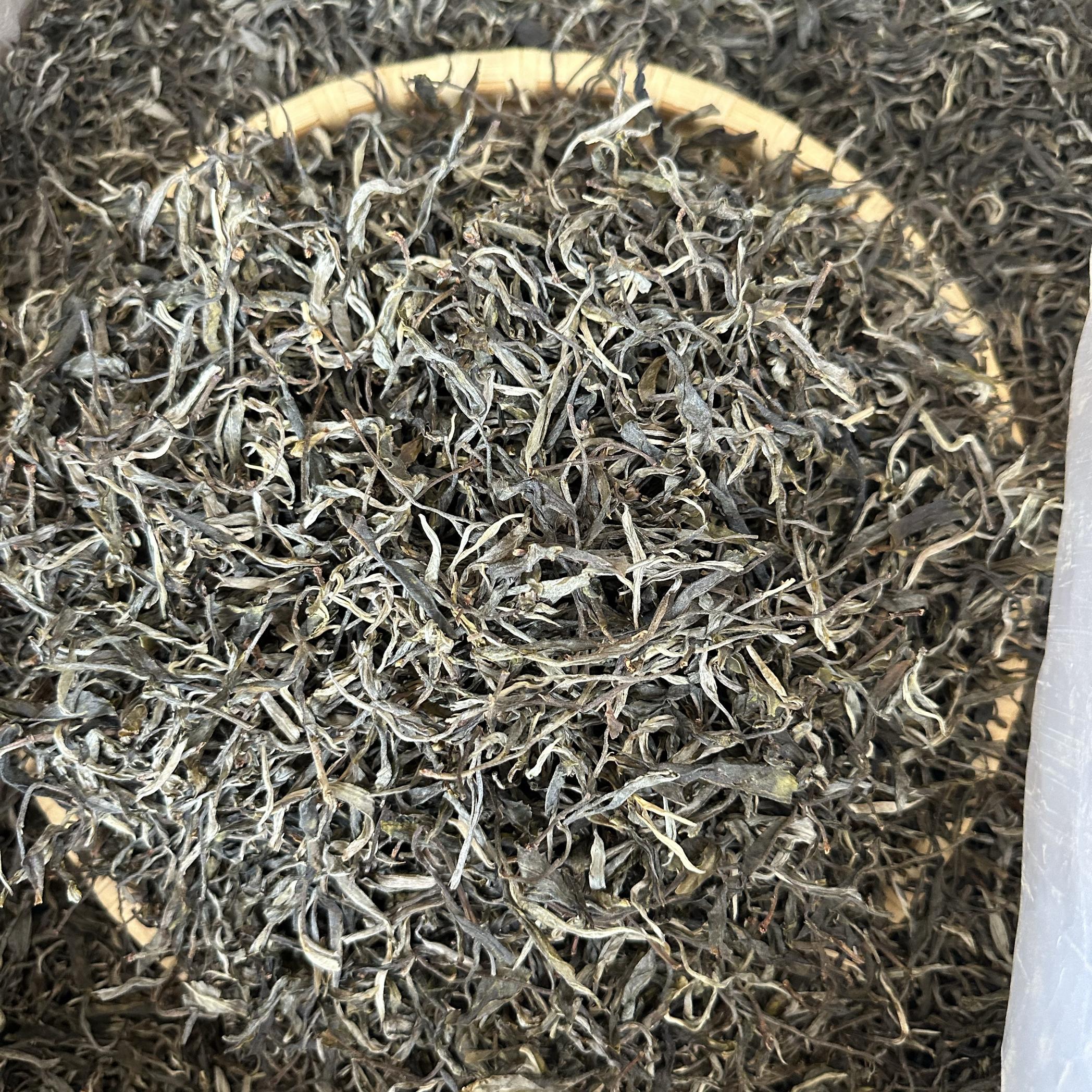 普洱生茶  镇康岩子头古树纯料普洱