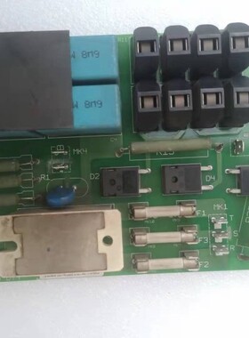 丹佛斯变频器启动板充电板130B6868     /130B6024 DT4  现货实拍