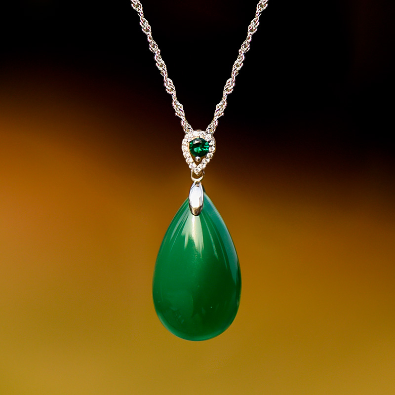 天使泪水滴简约气质配饰绿玉髓