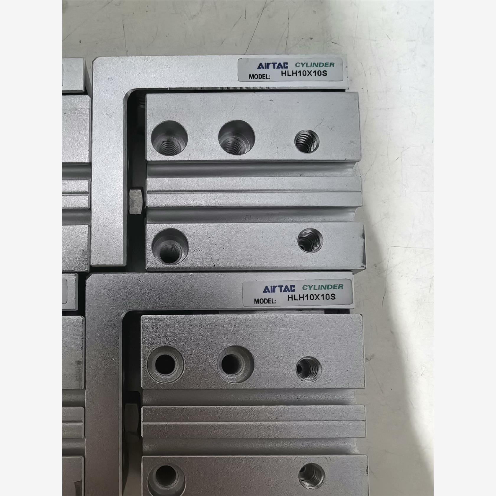 亚德客 气缸HLH10X10S二手拆机成色如图所示4个议价下单