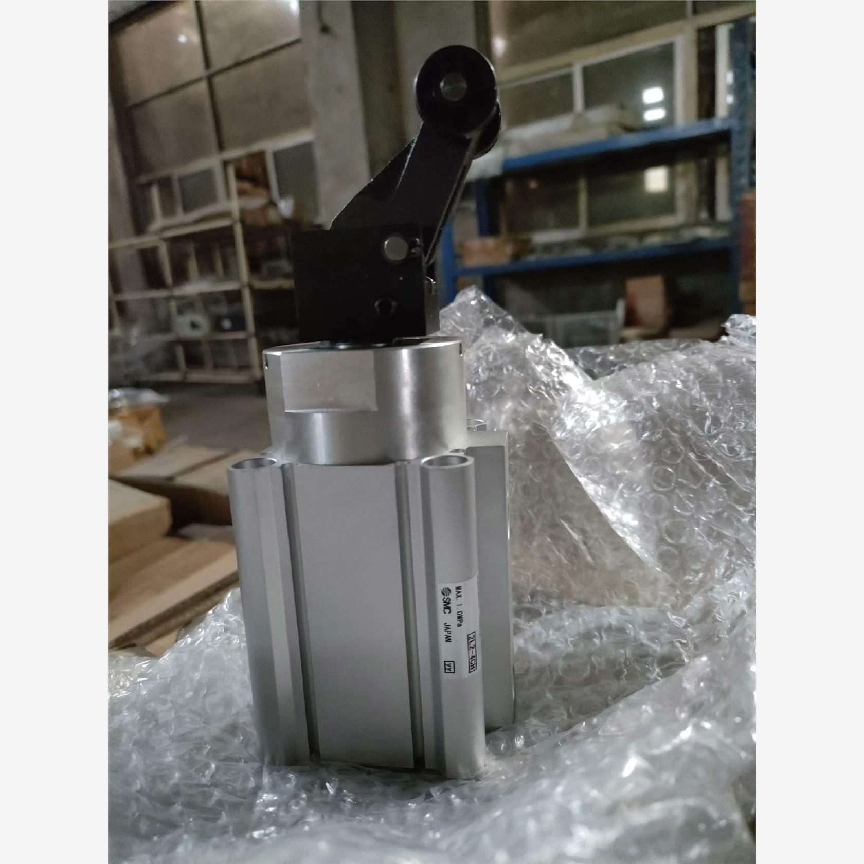 SMC气缸，型号RSDQB50-30DLZ，全新原包装2只议价下单