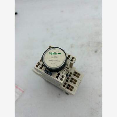 施耐德继电器CAD32BD +LADT03，成色不错，功能包议价下单