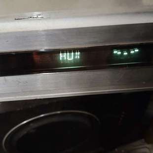 检修湖山功放机正常使用原装无修,成色看图,一共四台,单台价格