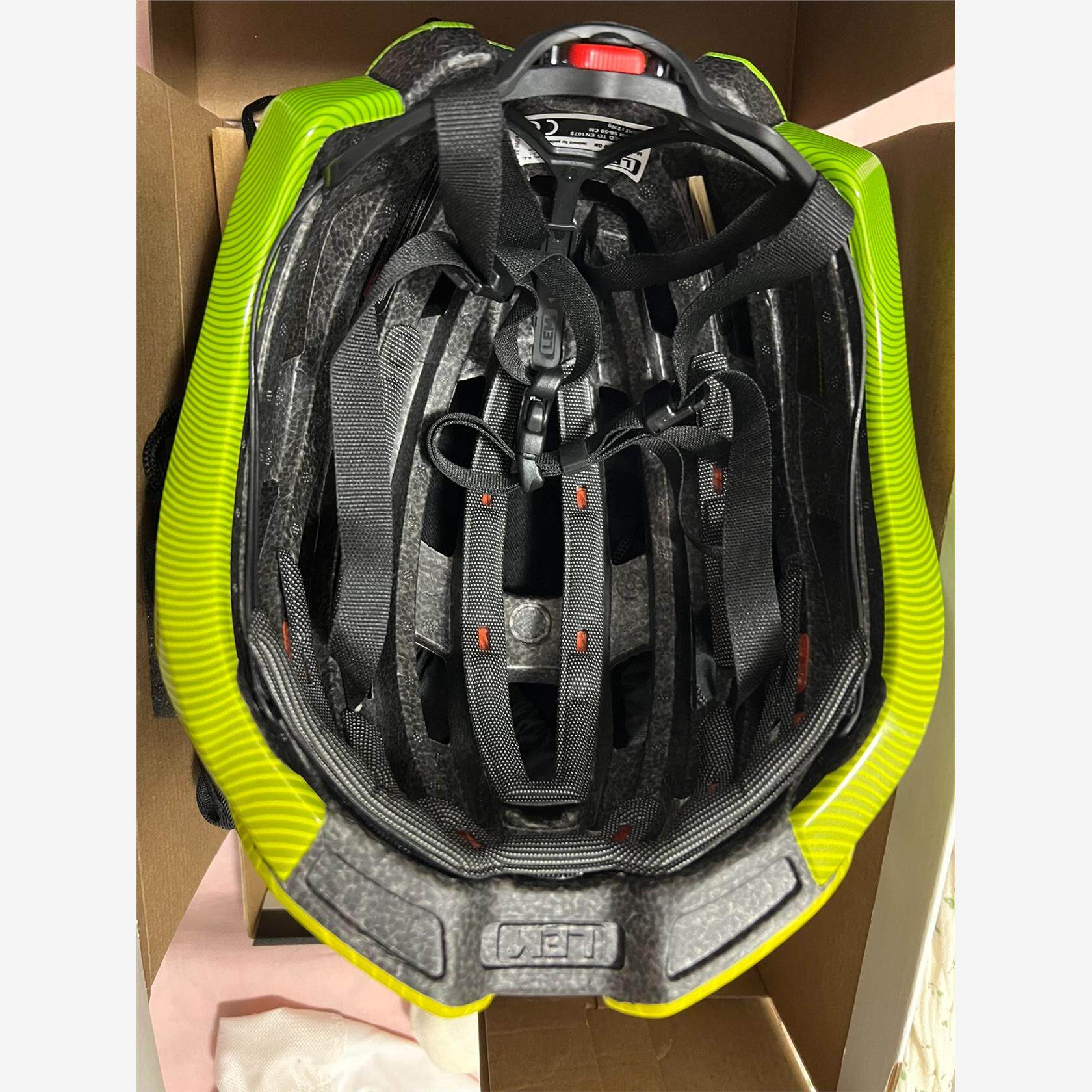 LEM Motiv Air头盔，迪吉黄，亚洲m码，更适合亚洲议价下单