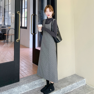 韩系高级气质灰色波点背心连衣裙女2025春秋超火巨好看长裙两级套,毛线长裙搭配短棉衣图片