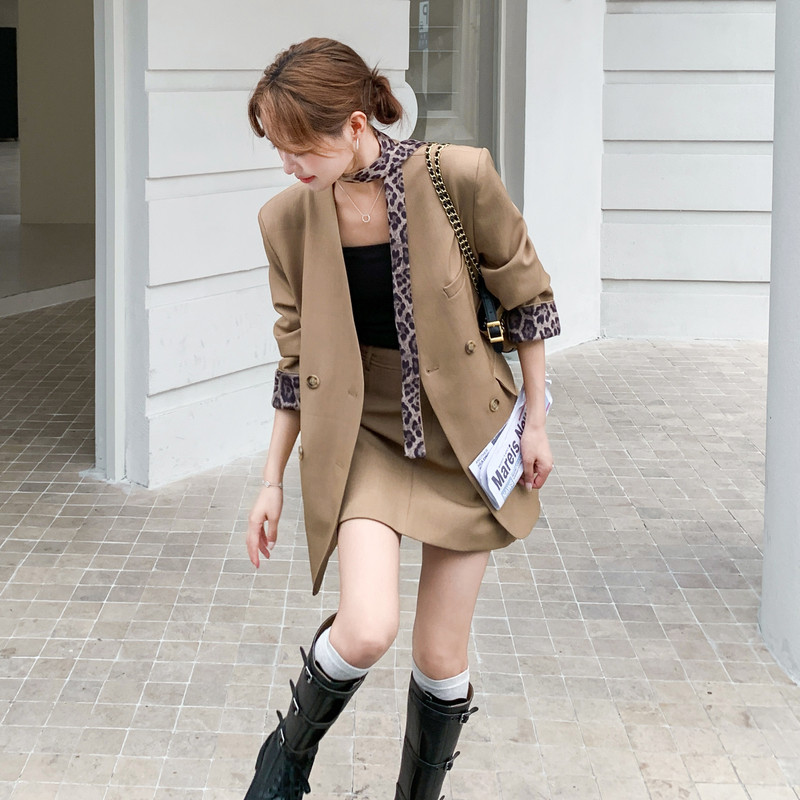 卡其色西装套装女秋季2025新款韩版宽松气质休闲小个子短裙两件套,女装套装/套裙,浙宝159