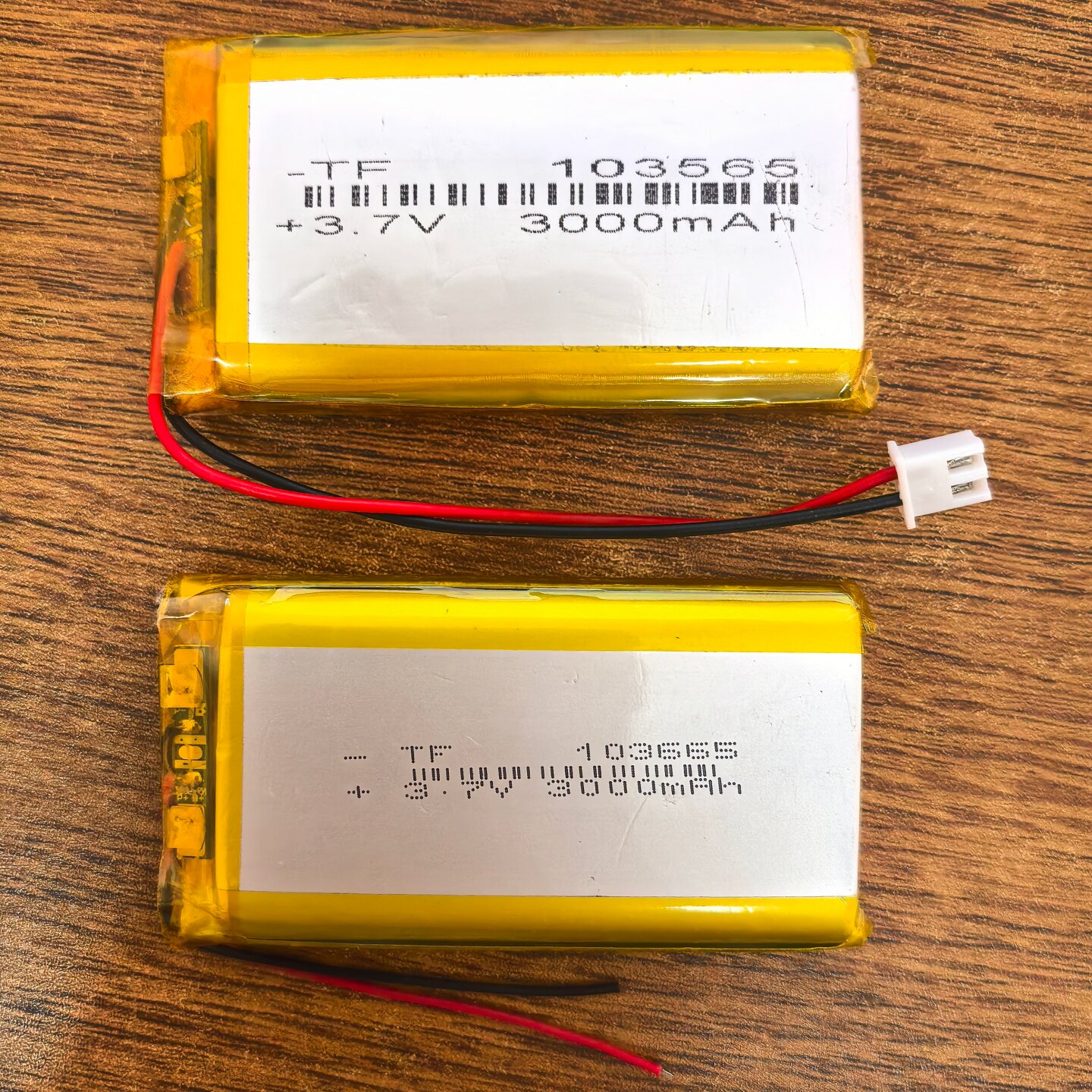 103565聚合物锂电池3.7V3000mAh