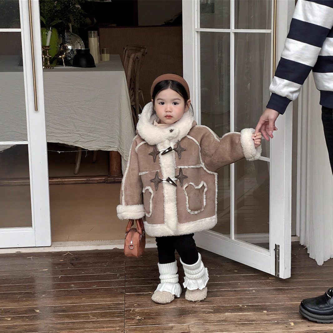 2025冬季新款 韩版童装 女童麂皮绒皮毛一体棉衣 五角星连帽外套