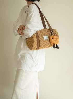 MOREGOOL 25/FW原创 卡其色衍棉波士顿单肩包 日常轻便菱格包包