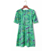 女装 韩版 复古印花圆领套头泡泡袖 2023夏季 高腰修身 显瘦百搭连衣裙