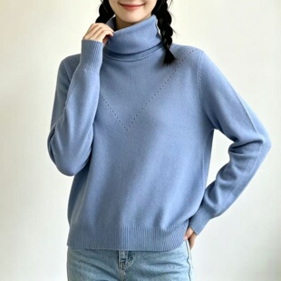 2026雾霾蓝高领针织衫女秋冬V型镂空设计感修身软糯内搭打底毛衣