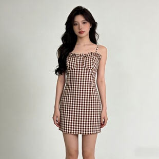 A字裙 甜妹木耳边收腰显瘦短款 2026春夏韩版 清新气质吊带连衣裙女