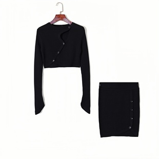 女不规则斜扣短款 套装 上衣 显瘦时尚 包臀半裙两件套修身 针织套装