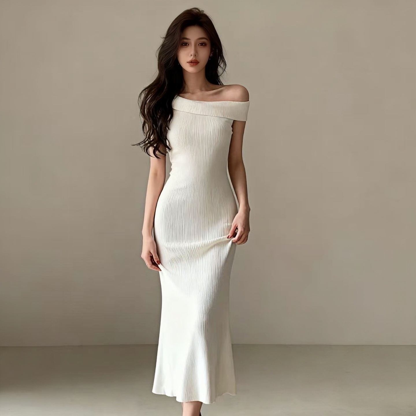 春夏纯欲一字领修身显瘦白月光裙