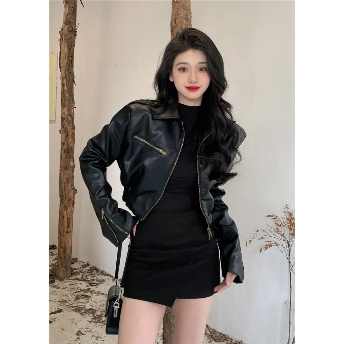 黑色机车皮衣外套女士春秋2023年新款爆款短款设计感小众夹克上衣