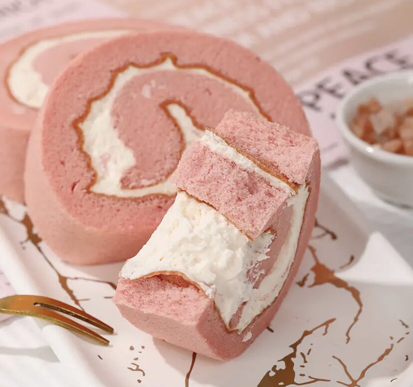 北京七鲜超市网红樱花草莓奶油瑞士卷蛋糕下午茶北京闪送发顺丰