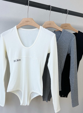 小众设计 25秋 气质纯欲辣妹 字母刺绣弹力修身显瘦V领长袖连体衣