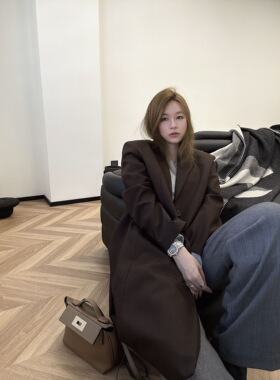 小众设计 23秋冬 简约酷飒美拉德风氛围感 宽松直筒中长西装外套