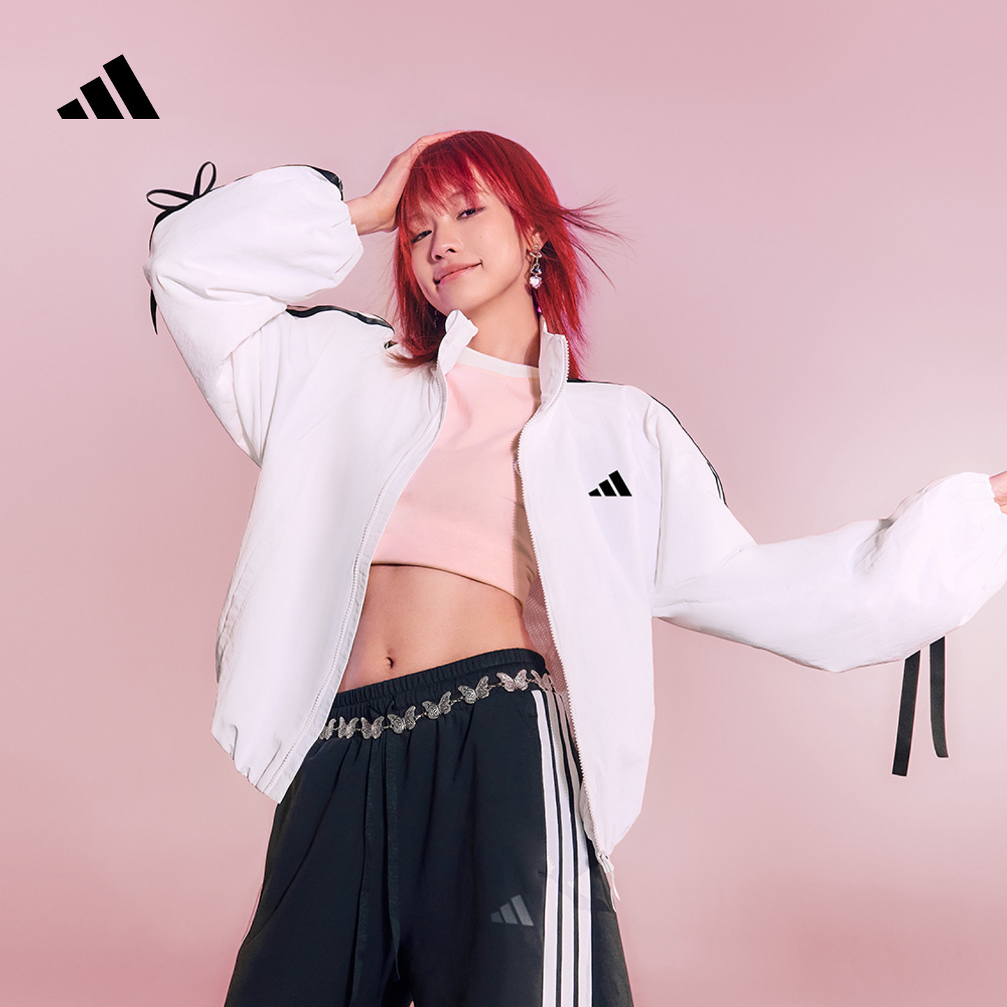 马思纯同款阿迪达斯系列拒水外套