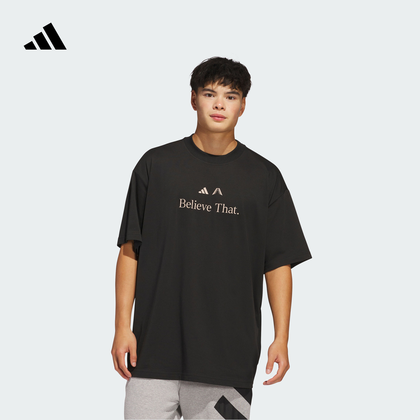 阿迪达斯男运动上衣圆领短袖T恤