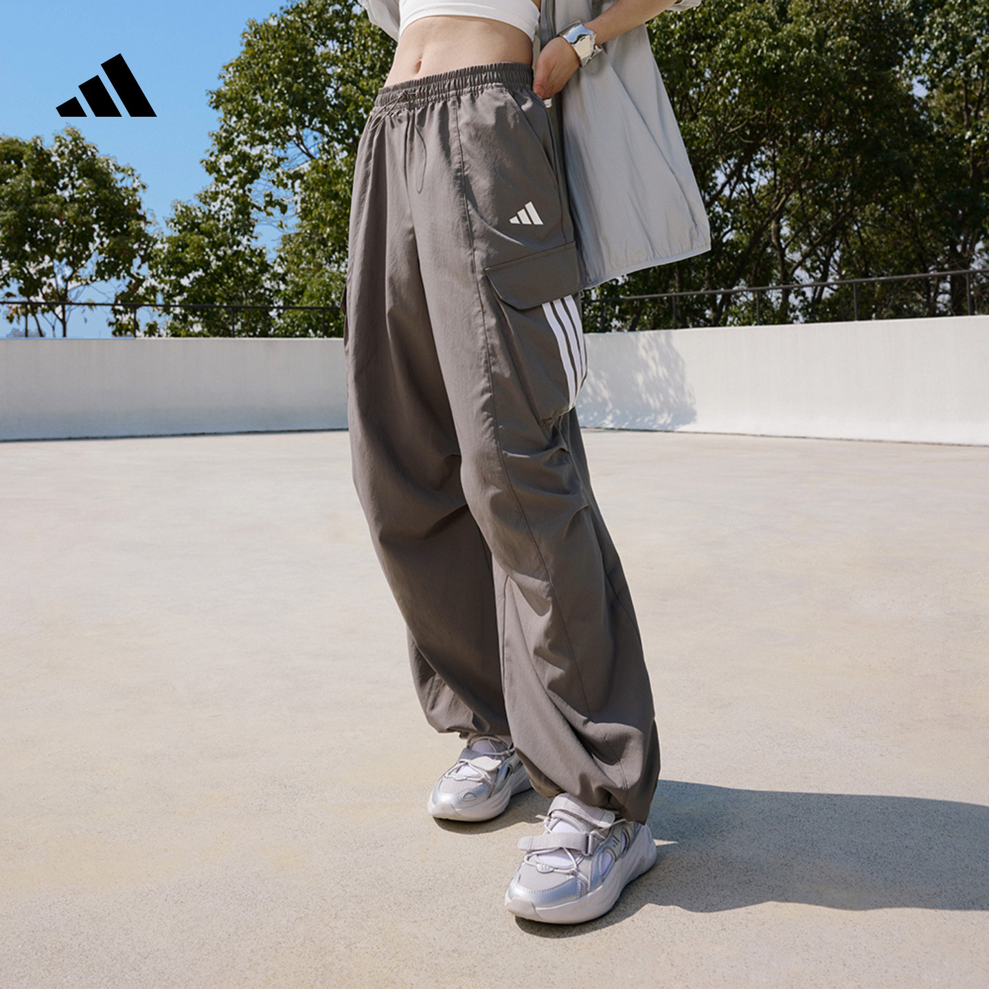 速干防晒UPF50+宽松多口袋运动裤伞兵裤女装adidas阿迪达斯轻运动