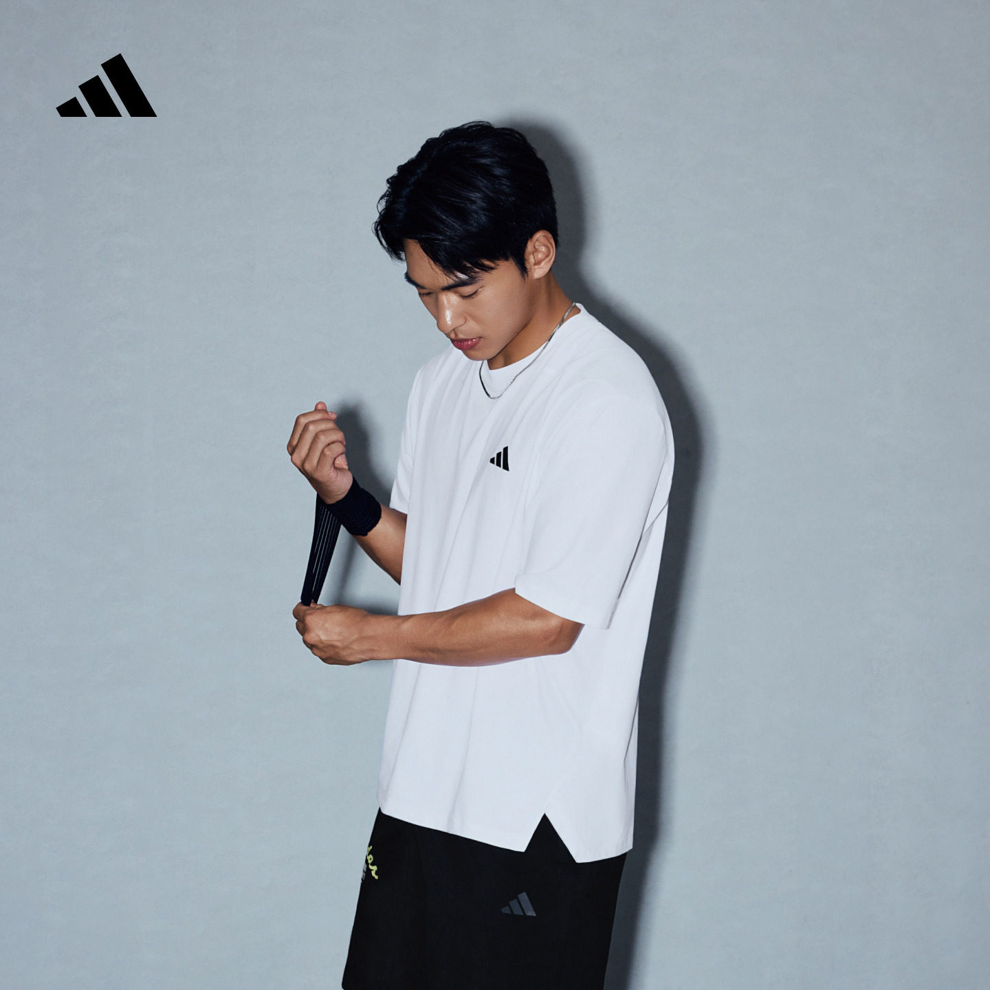 速干百搭宽松综合训练健身运动短袖T恤男夏季新款adidas阿迪达斯