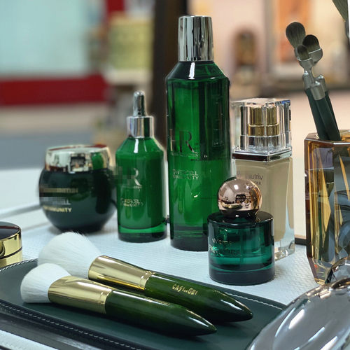 样板房梳妆台护肤品套装道具摆件