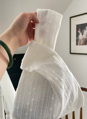 复古米白绣花镂空套结布袋手腕包遛弯手机钥匙零钱包手提手拎袋